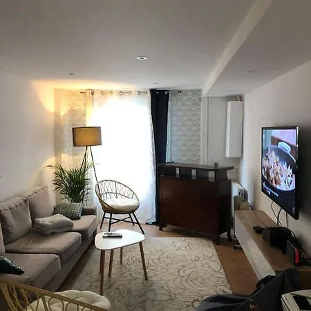 Agreable Maison De Ville ,Calme Avec Tous Les Commerces A 150M Cherbourg-en-Cotentin Exterior photo